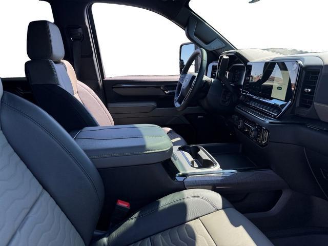 2026 Chevrolet Silverado 2500HD Crew Cab, Standard Bed, XR2, 4WD