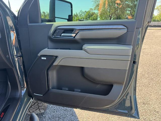 2026 Chevrolet Silverado 2500HD Crew Cab, Standard Bed, XR2, 4WD