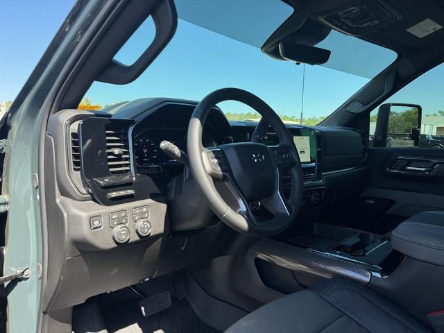 2026 Chevrolet Silverado 2500HD Crew Cab, Standard Bed, XR2, 4WD