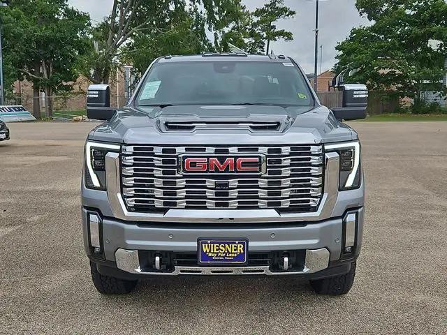 2026 GMC Sierra 2500HD Crew Cab, Standard Bed, Denali, 4WD