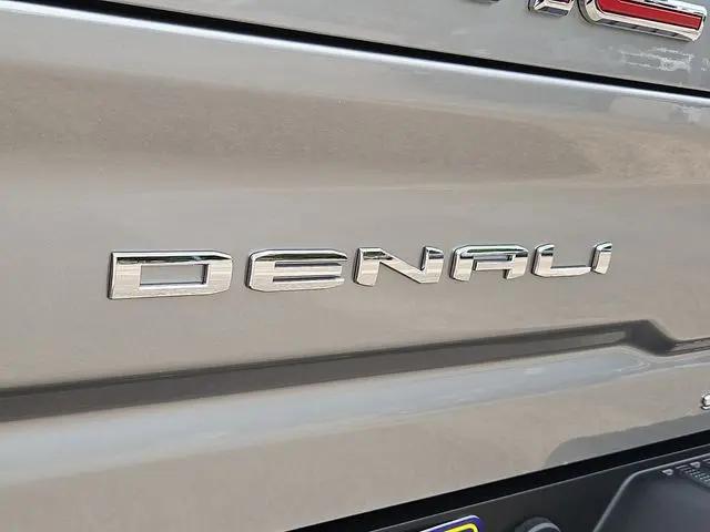 2026 GMC Sierra 2500HD Crew Cab, Standard Bed, Denali, 4WD