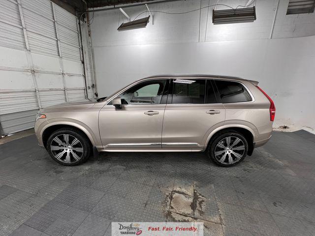 2024 Volvo XC90 B6 Plus Bright Theme 7-Seater