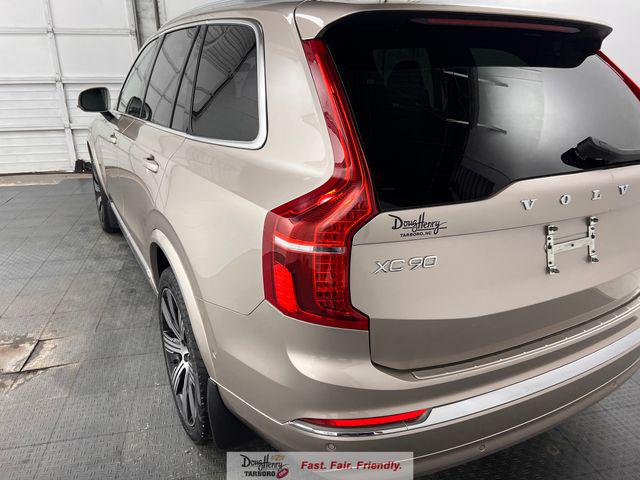 2024 Volvo XC90 B6 Plus Bright Theme 7-Seater
