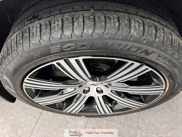2024 Volvo XC90 B6 Plus Bright Theme 7-Seater