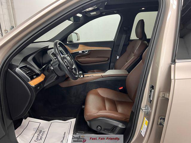 2024 Volvo XC90 B6 Plus Bright Theme 7-Seater