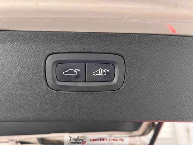 2024 Volvo XC90 B6 Plus Bright Theme 7-Seater