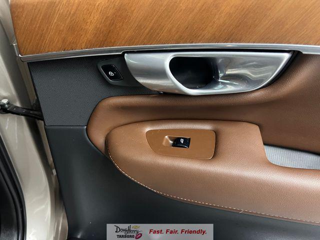 2024 Volvo XC90 B6 Plus Bright Theme 7-Seater