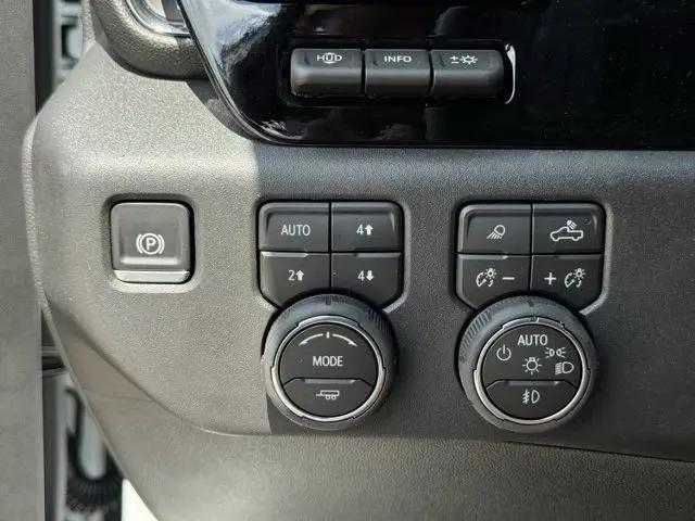 2026 Chevrolet Silverado 1500 4WD Crew Cab Short Bed ZR2