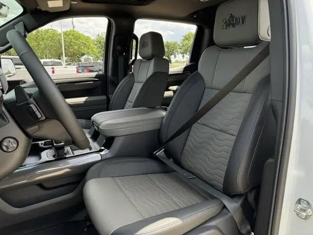 2026 Chevrolet Silverado 1500 4WD Crew Cab Short Bed ZR2
