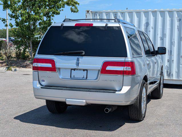 2014 Lincoln Navigator Base