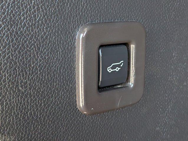 2014 Lincoln Navigator Base