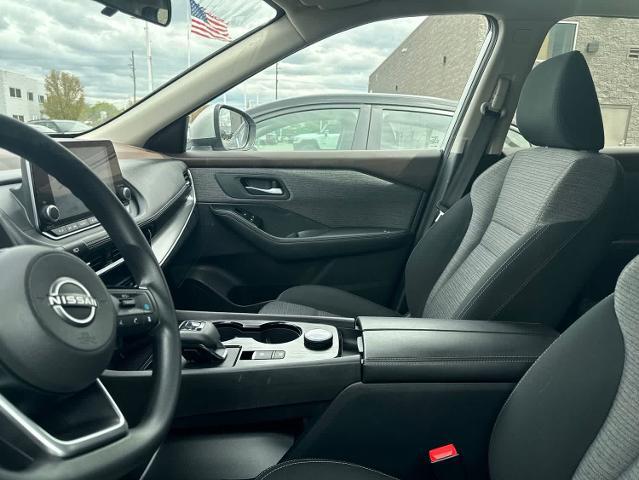 2022 Nissan Rogue SV Intelligent AWD