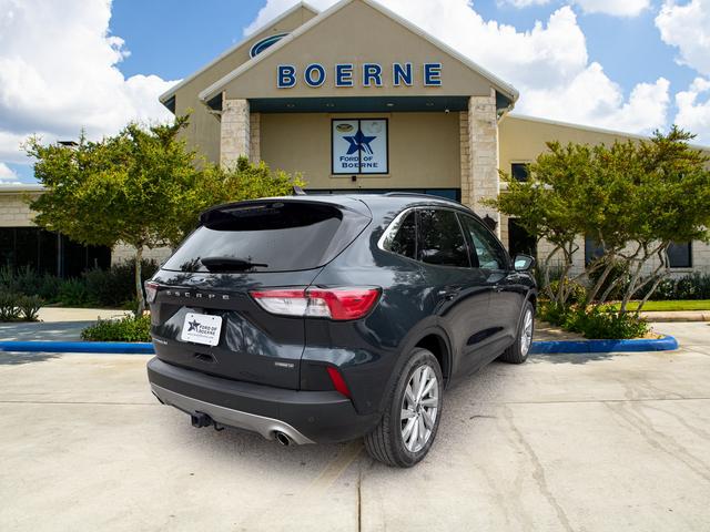 2022 Ford Escape Titanium Hybrid