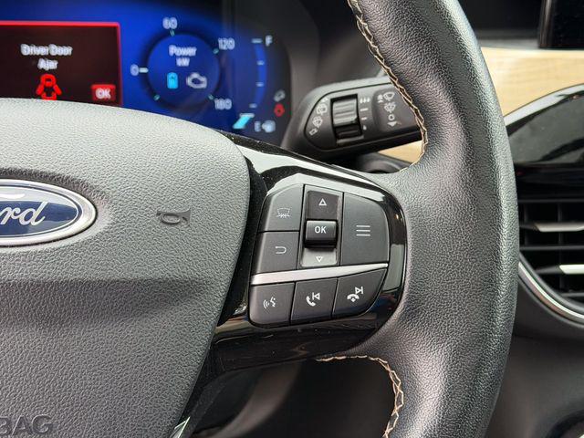 2022 Ford Escape Titanium Hybrid