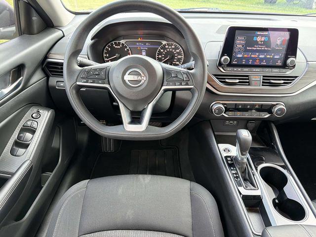 2024 Nissan Altima SV FWD