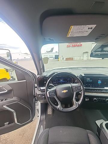 2022 Chevrolet Silverado 1500 4WD Crew Cab Standard Bed LT