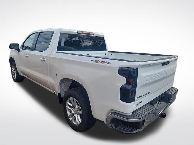 2022 Chevrolet Silverado 1500 4WD Crew Cab Standard Bed LT