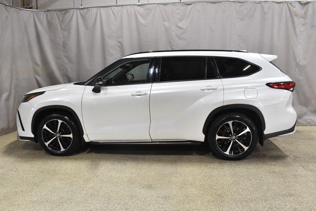2022 Toyota Highlander XSE