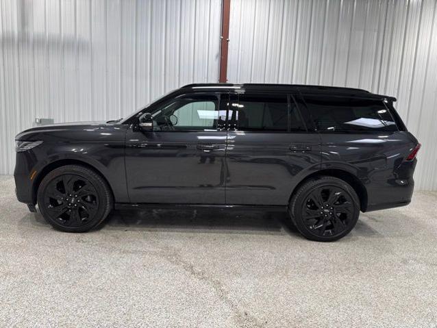 2025 Lincoln Navigator Black Label