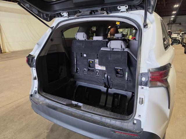 2021 Toyota Sienna LE