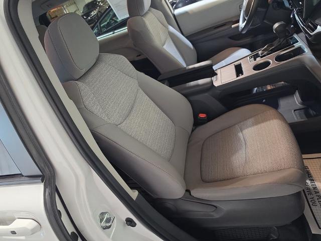 2021 Toyota Sienna LE