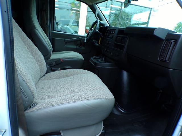 2022 Chevrolet Express Cargo Van RWD 2500 Regular Wheelbase WT