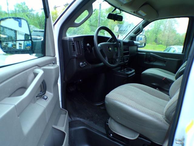2022 Chevrolet Express Cargo Van RWD 2500 Regular Wheelbase WT