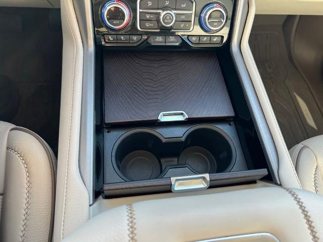 2023 GMC Yukon 4WD Denali