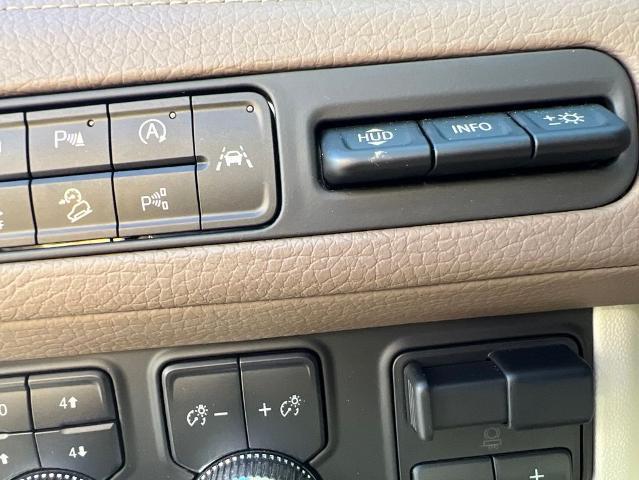 2023 GMC Yukon 4WD Denali