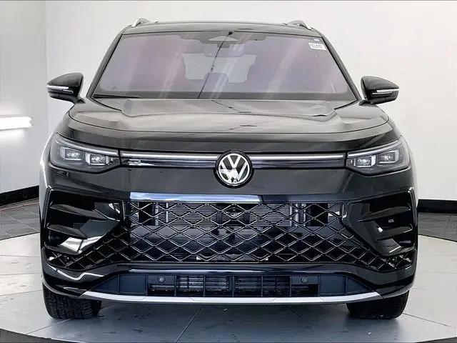 2026 Volkswagen Tiguan SEL R-Line Turbo