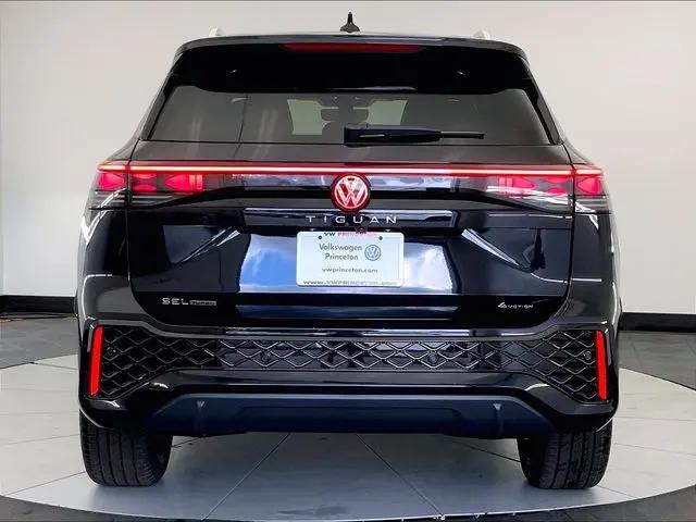 2026 Volkswagen Tiguan SEL R-Line Turbo