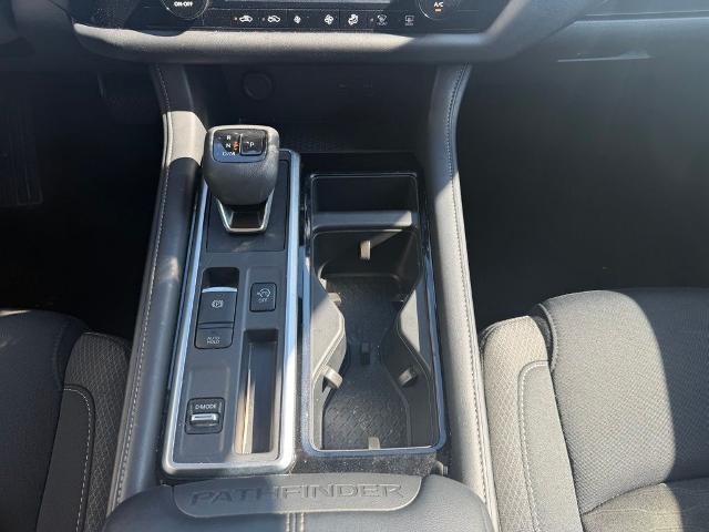 2025 Nissan Pathfinder SV FWD