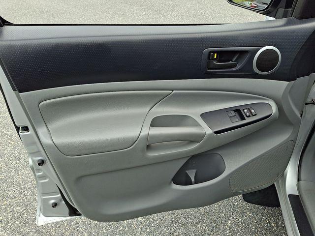 2013 Toyota Tacoma Base