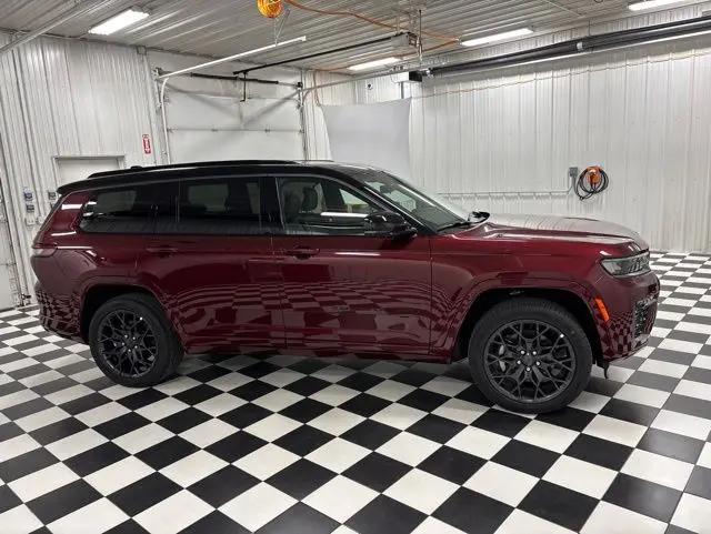 2026 Jeep Grand Cherokee L Summit 4x4