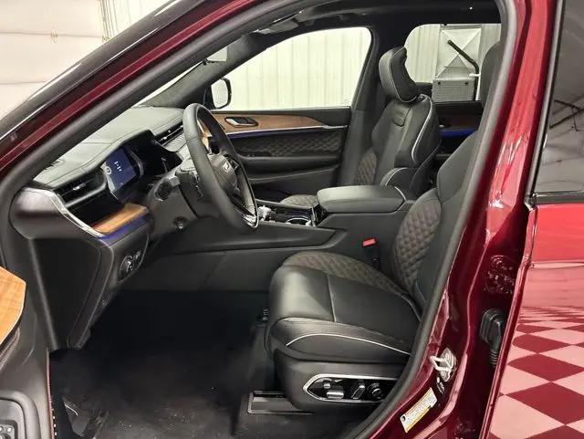 2026 Jeep Grand Cherokee L Summit 4x4