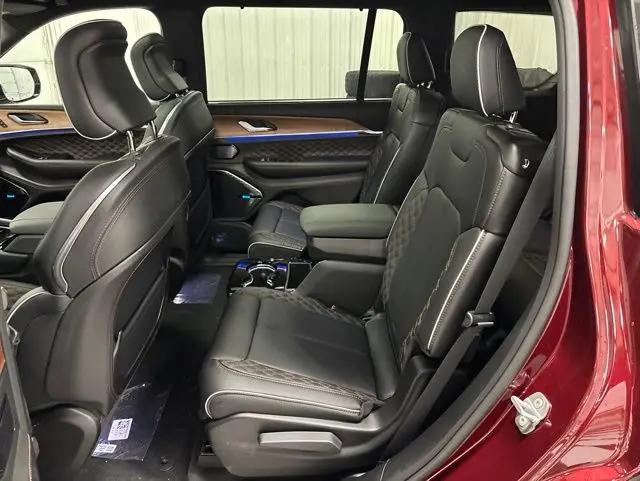 2026 Jeep Grand Cherokee L Summit 4x4