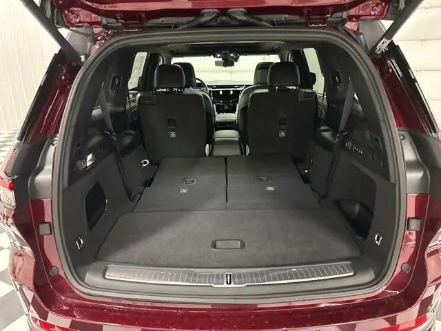 2026 Jeep Grand Cherokee L Summit 4x4