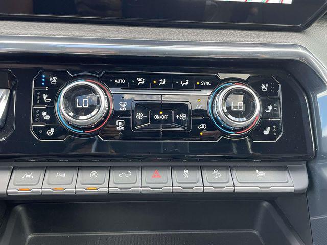 2023 GMC Sierra 1500 4WD Crew Cab Short Box Denali