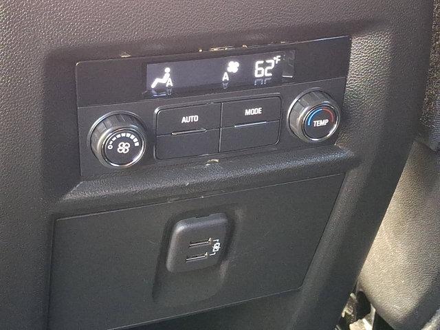 2023 Chevrolet Traverse AWD LT Cloth
