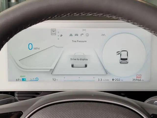 2023 Hyundai IONIQ 5 SE
