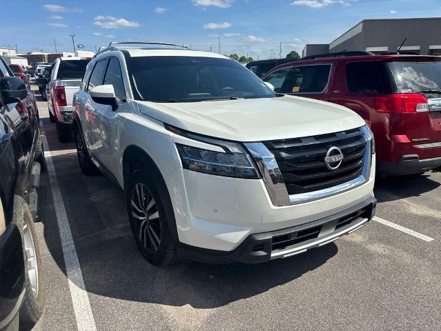 2024 Nissan Pathfinder Platinum 4WD