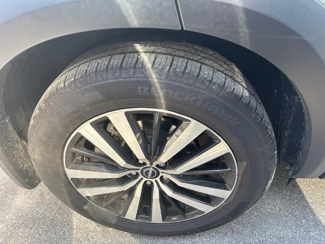 2024 Nissan Pathfinder Platinum 4WD