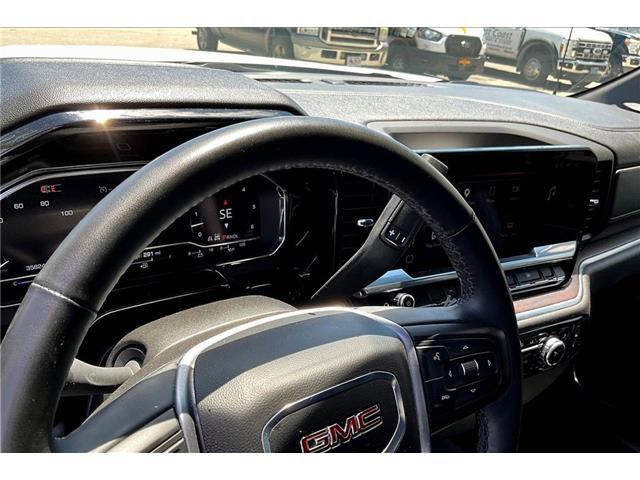 2025 GMC Sierra 1500 4WD Crew Cab Short Box SLT