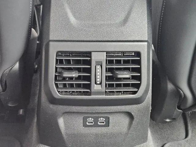 2025 BMW Coupe xDrive