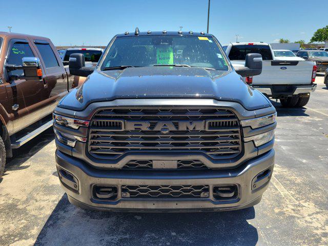 2025 Ram 3500 Tradesman Crew Cab 4x4 8' Box