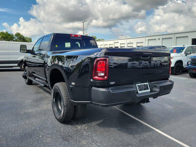 2025 Ram 3500 Tradesman Crew Cab 4x4 8' Box