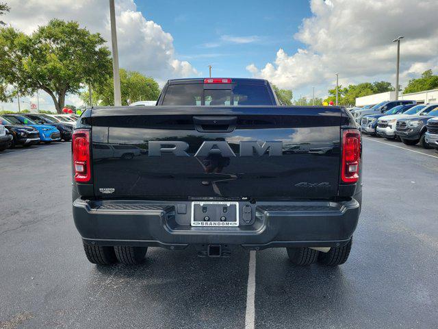2025 Ram 3500 Tradesman Crew Cab 4x4 8' Box