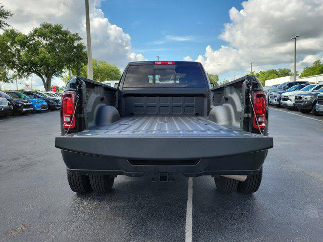 2025 Ram 3500 Tradesman Crew Cab 4x4 8' Box