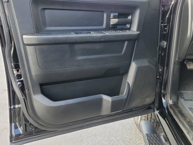 2025 Ram 3500 Tradesman Crew Cab 4x4 8' Box