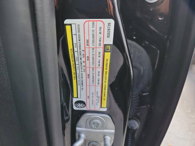 2025 Ram 3500 Tradesman Crew Cab 4x4 8' Box